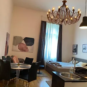  Apartman Stylish By The Vígszínház Theater