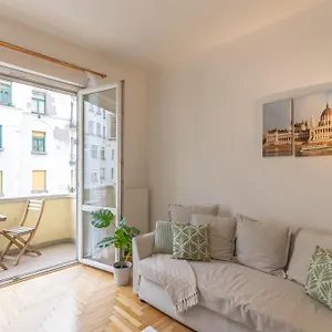 Apartament Riverside Balcony With View To Danube