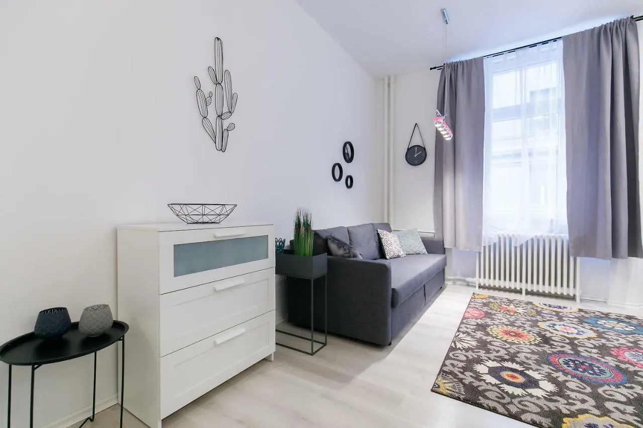 Ella Apartment Budapest 0*,  Hungría